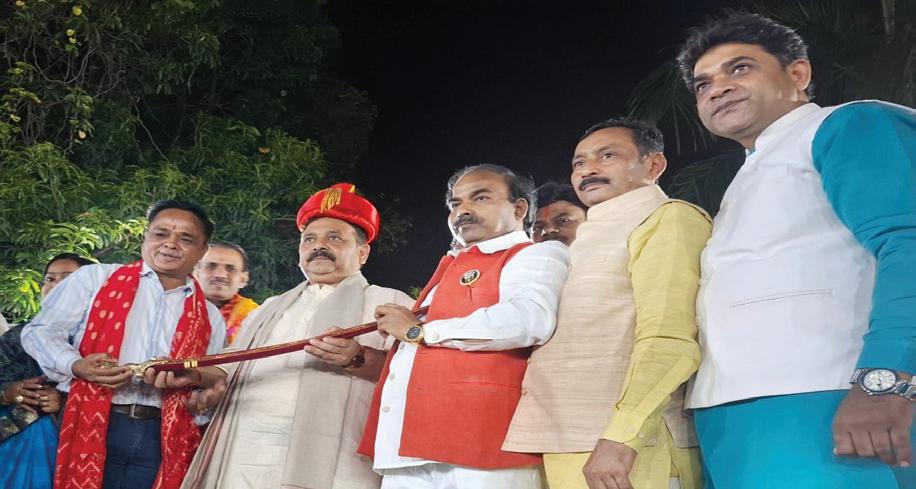 Prominent figures in every community should contribute to the upliftment of those at the bottom of society: Ravindra Jaiswal