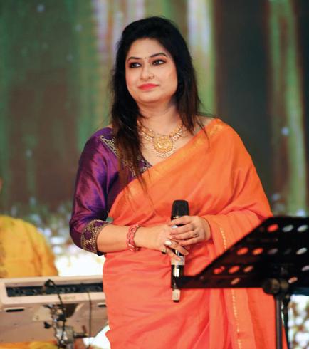Renowned singer Somdatta Banerjee mesmerises Delhi Audience with Soul Stirring Melody