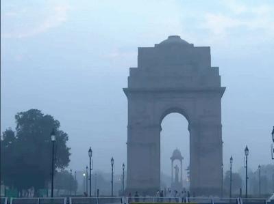 Delhi air remains “very poor” in prominent places