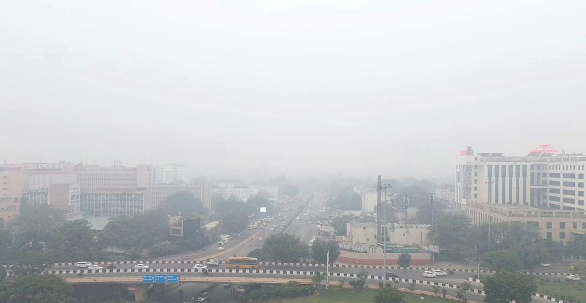 DELHI AIR QUALITY NEARS 'SEVERE' MARK AS HAZE, SMOG BLANKET CITY