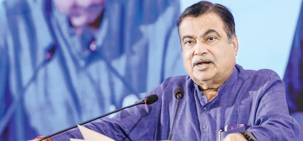 GADKARI SETS 5 LAKH JOBS TARGET IN 5 YRS IN VIDARBHA