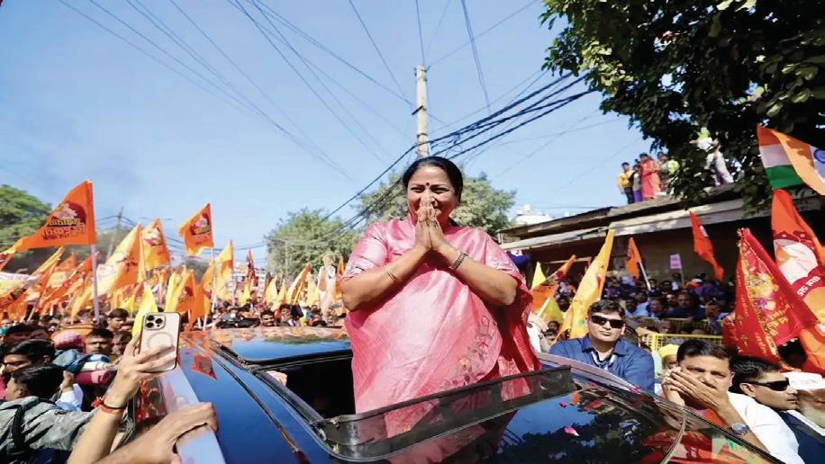 CM Rekha joins Sanatan Hindu Unity Padayatra at Chhattarpur Mandir