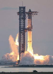 STARSHIP, SATURN V, AND THE SUPER-HEAVY ARMS RACE