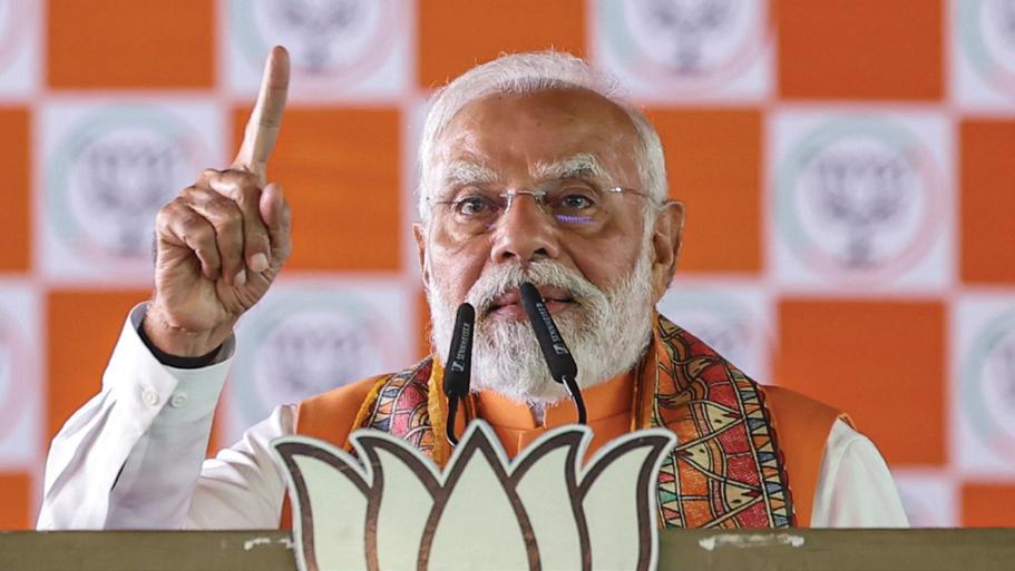 Delhi HC seeks DU reply on delay in PM degree appeal