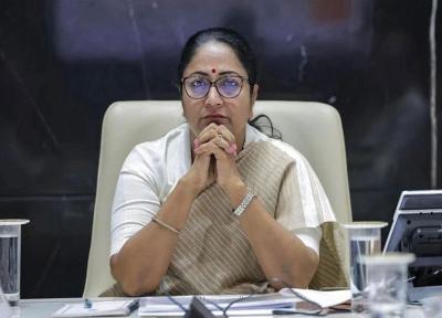 CM Rekha convenes high-level meeting on redevelopment of Old Delhi