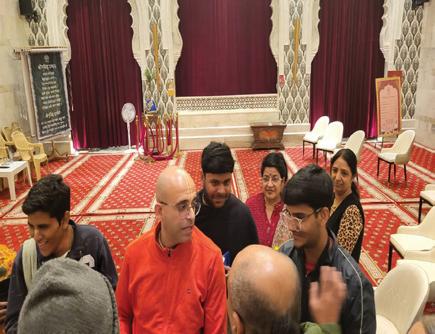 Shri Amogh Lila Prabhu inspires devotees at ISKCON Amaryllis Sunday Love Feast at Unity The Amaryllis