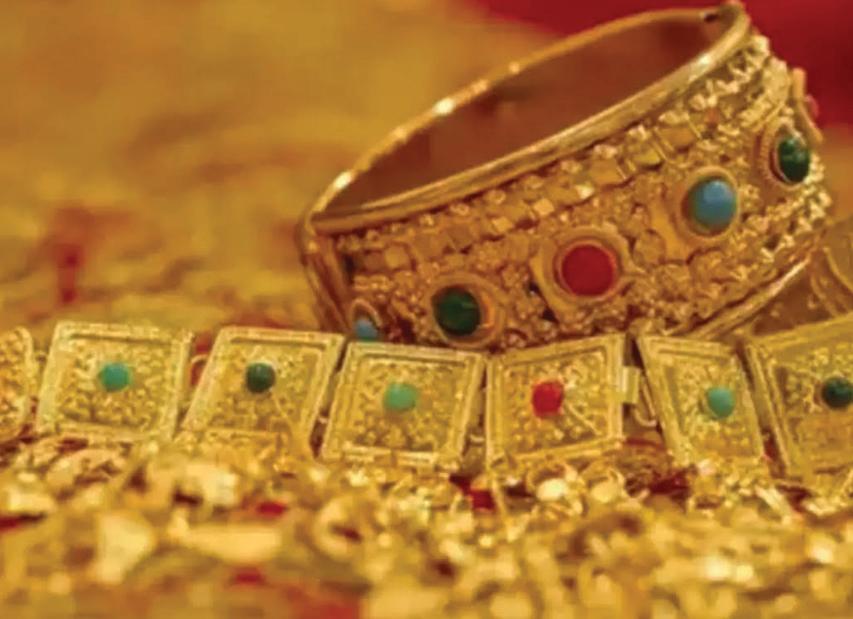 INDIA'S GEMS JEWELLERY EXPORTS IN NOVEMBER GREW 20 PC TO USD 2.5 BN GJEPC