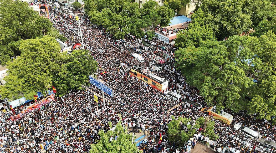 Madras HC orders TN govt to notify SOPs for roadshows, political rallies