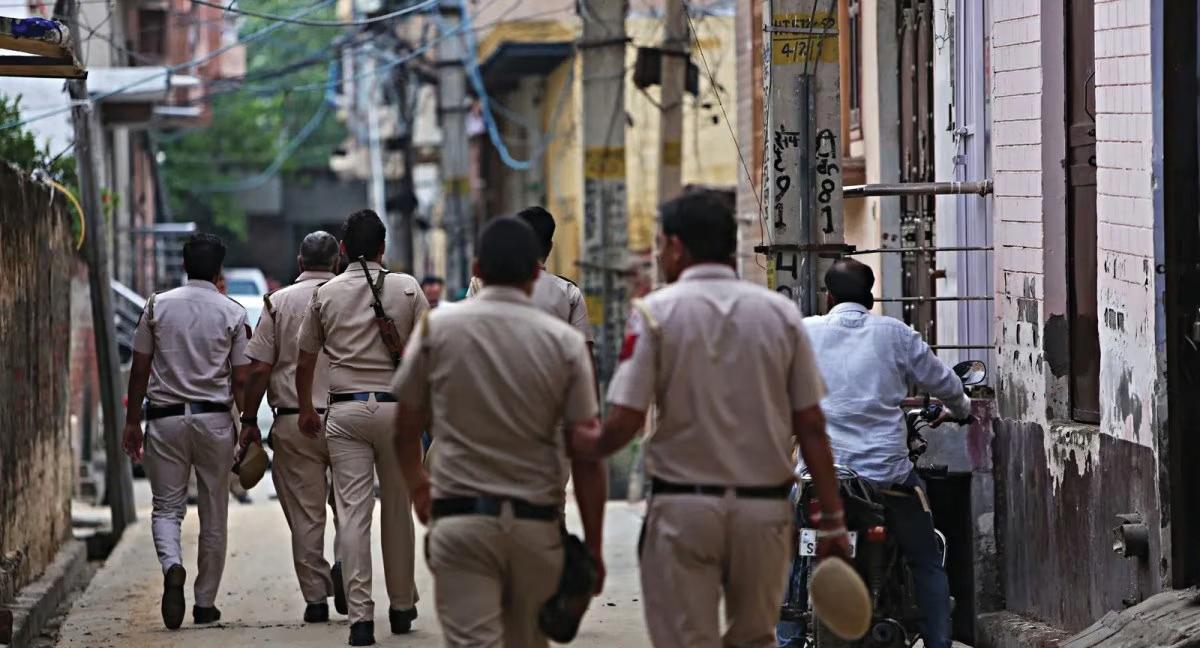 Five minors held for stabbing at Shastri Nagar metro station | The Business  Guardian - newspaper - Read this story on Magzter.com