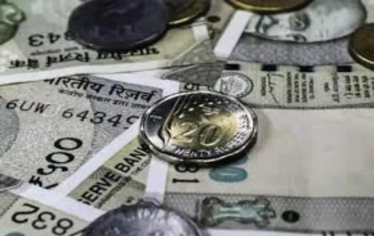 GOVT CONTINUES FISCAL RESTRAINT, BOOSTS CAPEX