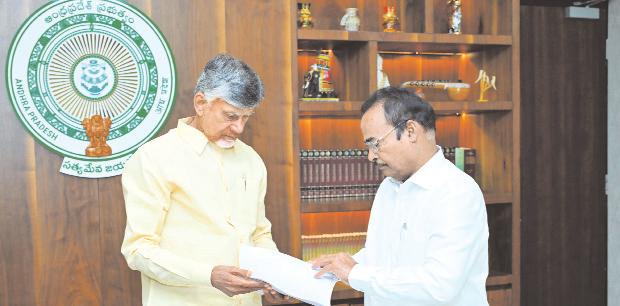 తిరుపతి అభివృద్ధికి ధారాళంగా నిధులు