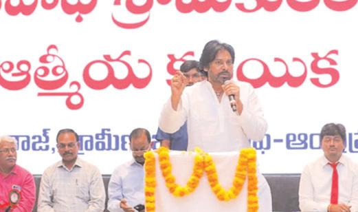 శ్రామికులే లేకపోతే దేశ నిర్మాణం లేదు