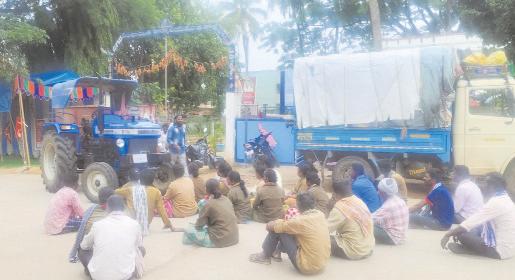 ఐదో రోజుకు చేరుకున్న కార్మికుల సమ్మె