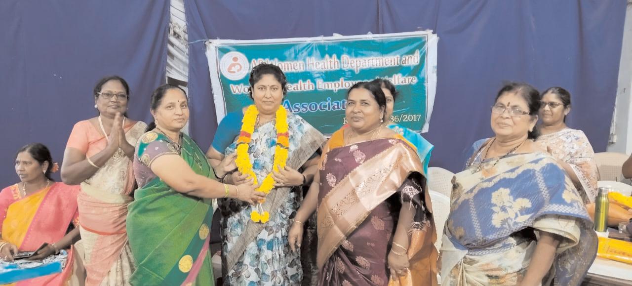 ఏపీ ఉమెన్ హెల్త్ ఎంప్లాయిస్ వెల్ఫేర్ అసోసియేషన్ జిల్లా అధ్యక్షురాలిగా సుగుణ