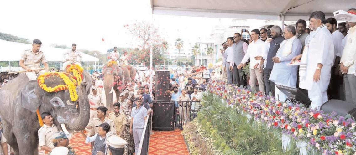 చిత్తూరులో కుంకీ ఏనుగుల తొలి ఆపరేషన్ విజయవంతం