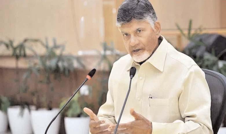 సీఎం అంటే కామన్ మ్యాన్...