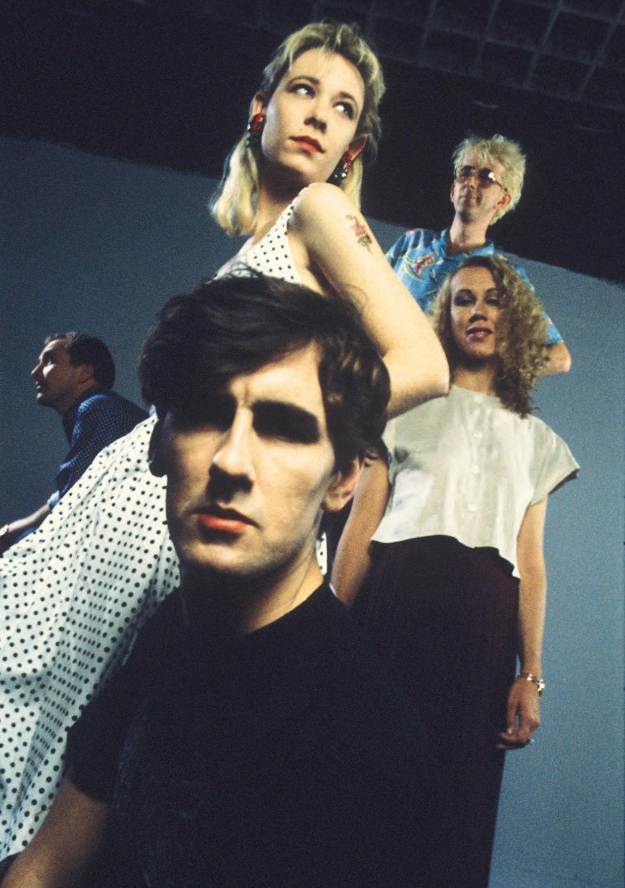 ROBERT FORSTER & THE GO-BETWEENS