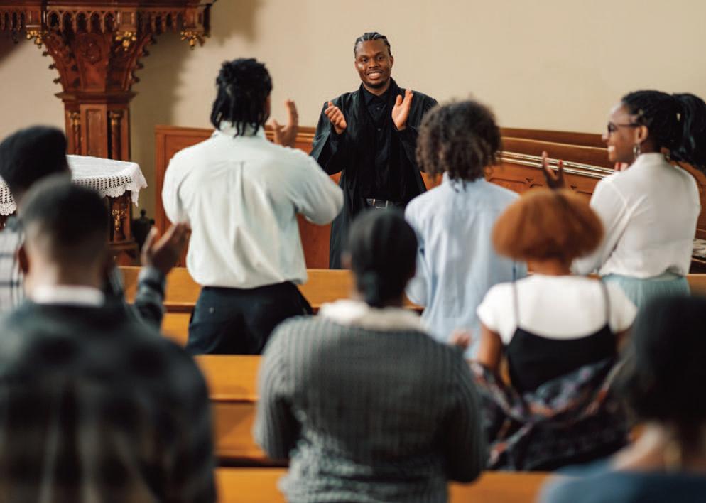 Match Your Lips and Hips