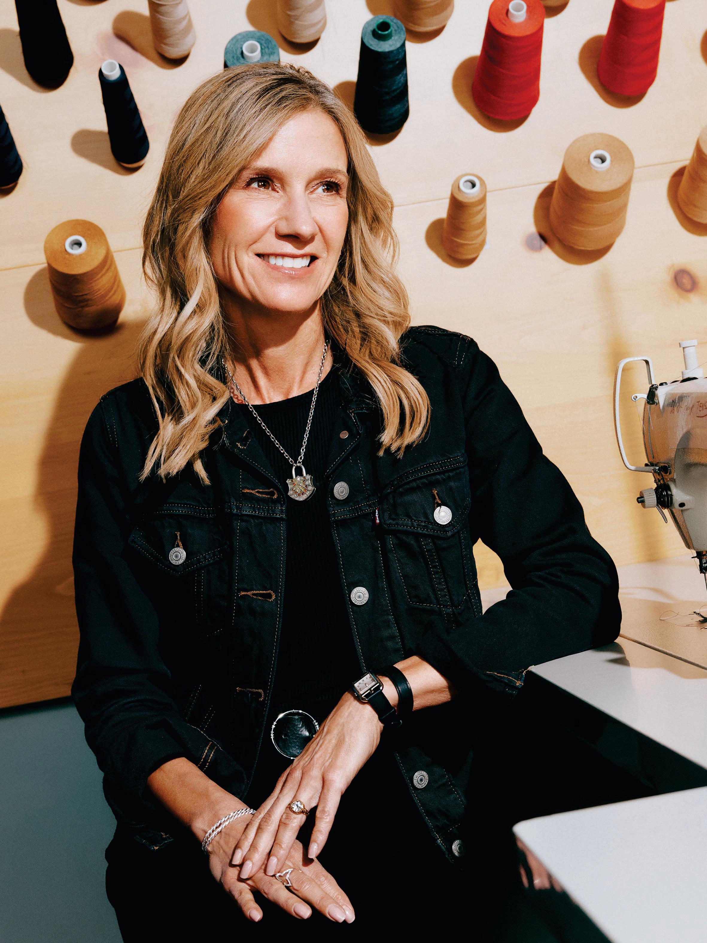 LEVI STRAUSS CEO MICHELLE GASS IS COUNTING ON WOMEN TO BOOST THE DENIM BRANDWITH HELP FROM THE BAGGY JEANS BOOM AND BEYONCÉ