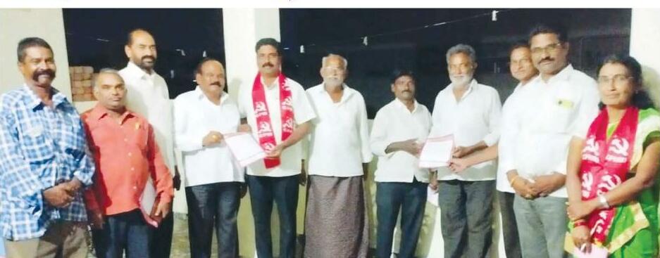 సంక్రాంతి శుభాకాంక్షలతో ఇంటింటికి సిపిఐ(ఎం)