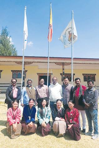 ఉన్నత విద్య మండలి మాజీ చైర్మన్ రిక్క లింబాద్రి భూటాన్ పర్యటన