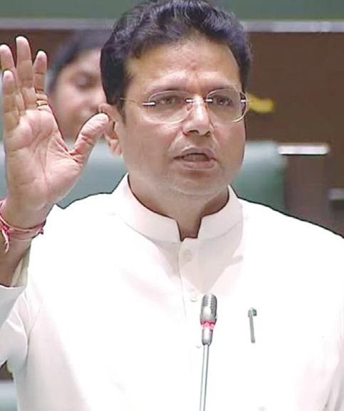 పరిశ్రమల స్థాపనను అడ్డుకుంటున్న విపక్షం