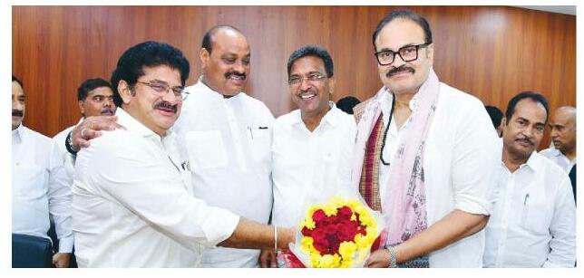 ఎమ్మెల్సీగా నాగబాబు ప్రమాణం