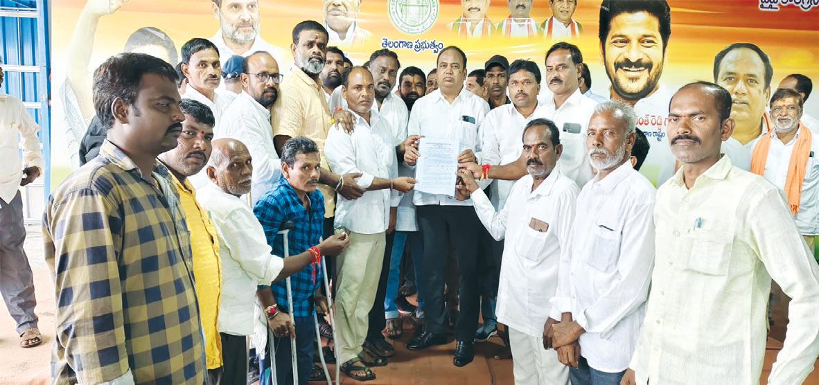రామాలయానికి 25 లక్షల ప్రొజెటింగ్ ఇచ్చిన ఎమ్మెల్యే