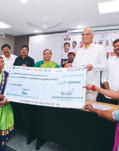 ఎన్నికల కోసమే ఇందిరమ్మ చీరలు