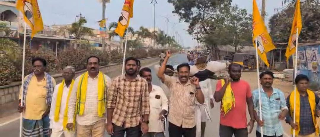 ఏపీ సీఎం పై అంబటి రాంబాబు చేసిన అసభ్యకరమైన వ్యాఖ్యలకి భగ్గుమన్న తెలుగు తమ్ముళ్లు