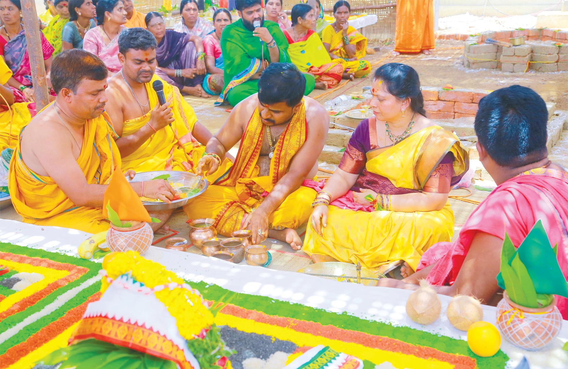 మహా గణపతి పూజతో ప్రారంభమైన ఉరాడమ్మా జాతర ఉత్సవాలు