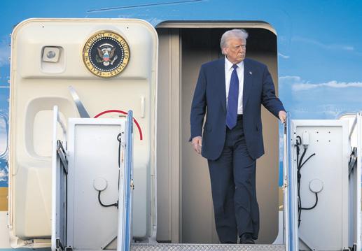 Amid criticism, Trump calls Qatari Boeing gift a 'great gesture'