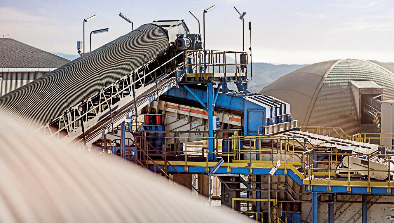 HOLISTIC THINKING IN MINERAL PROCESSING