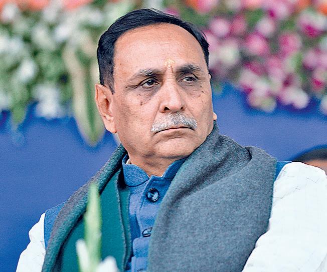 Former CM Vijay Rupani dies in crash