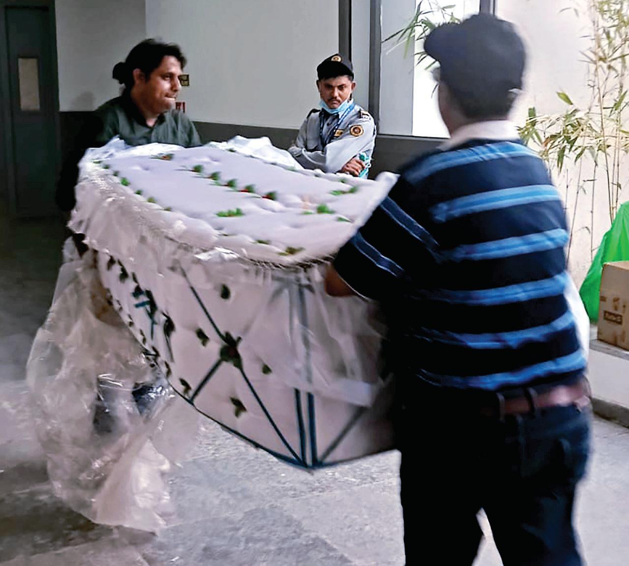 Vadodara crafts at least 100 coffins for plane crash victims