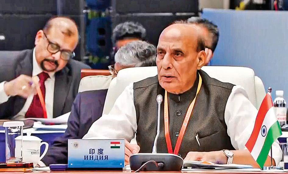 Rajnath refuses to sign joint SCO communique