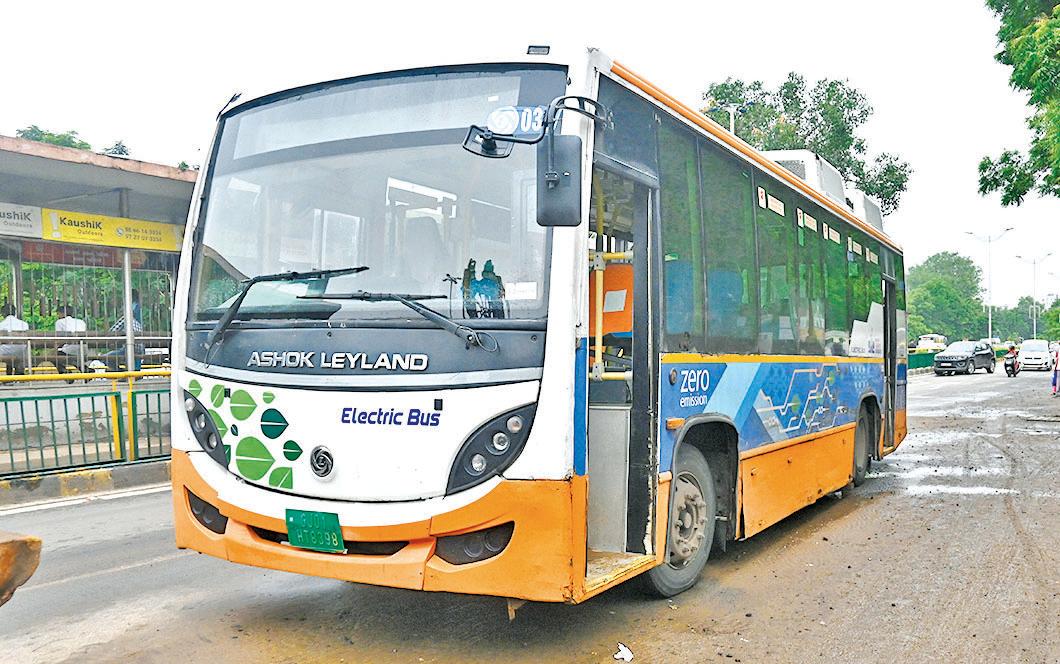 Free BRTS travel for sr citizens, specially-abled individuals: AMC
