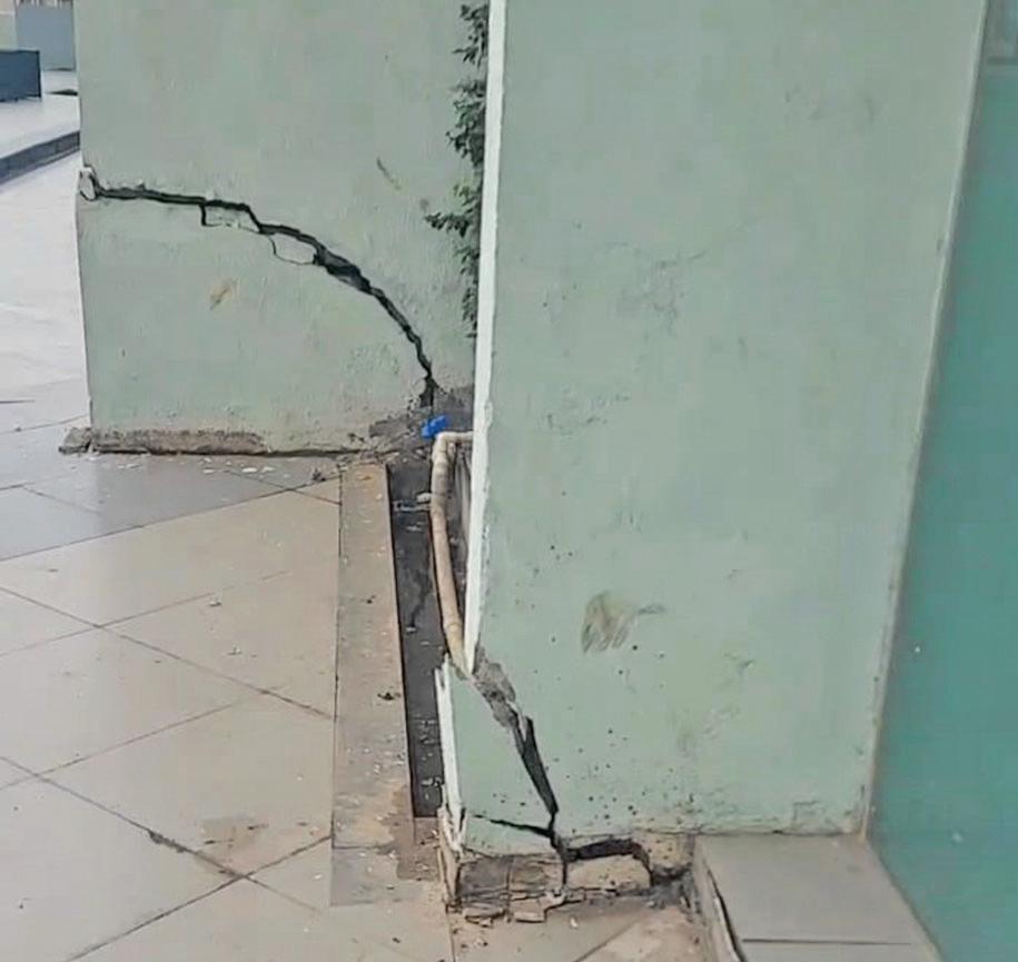Eka Club rooftop pool wall collapses; 500 evacuated