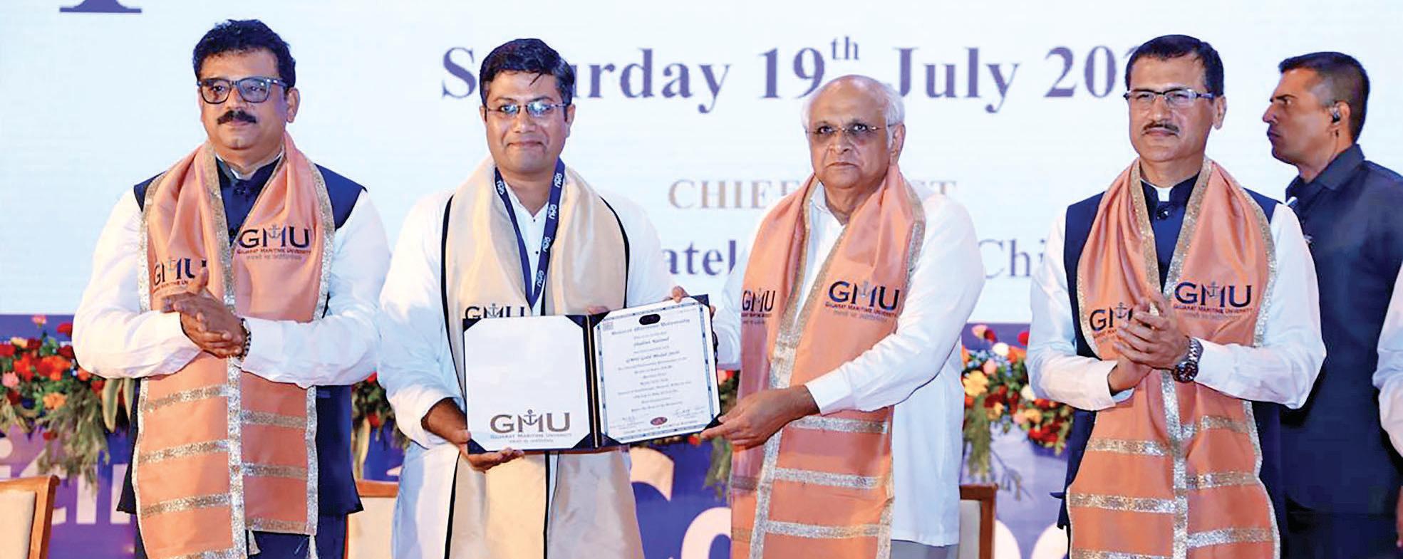 Remain committed to national interest: CM