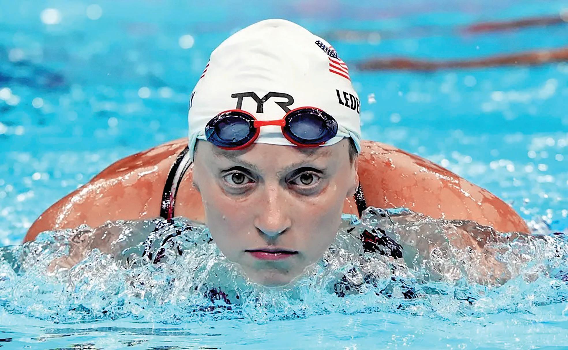 Ledecky remains unbeatable in 1,500m freestyle