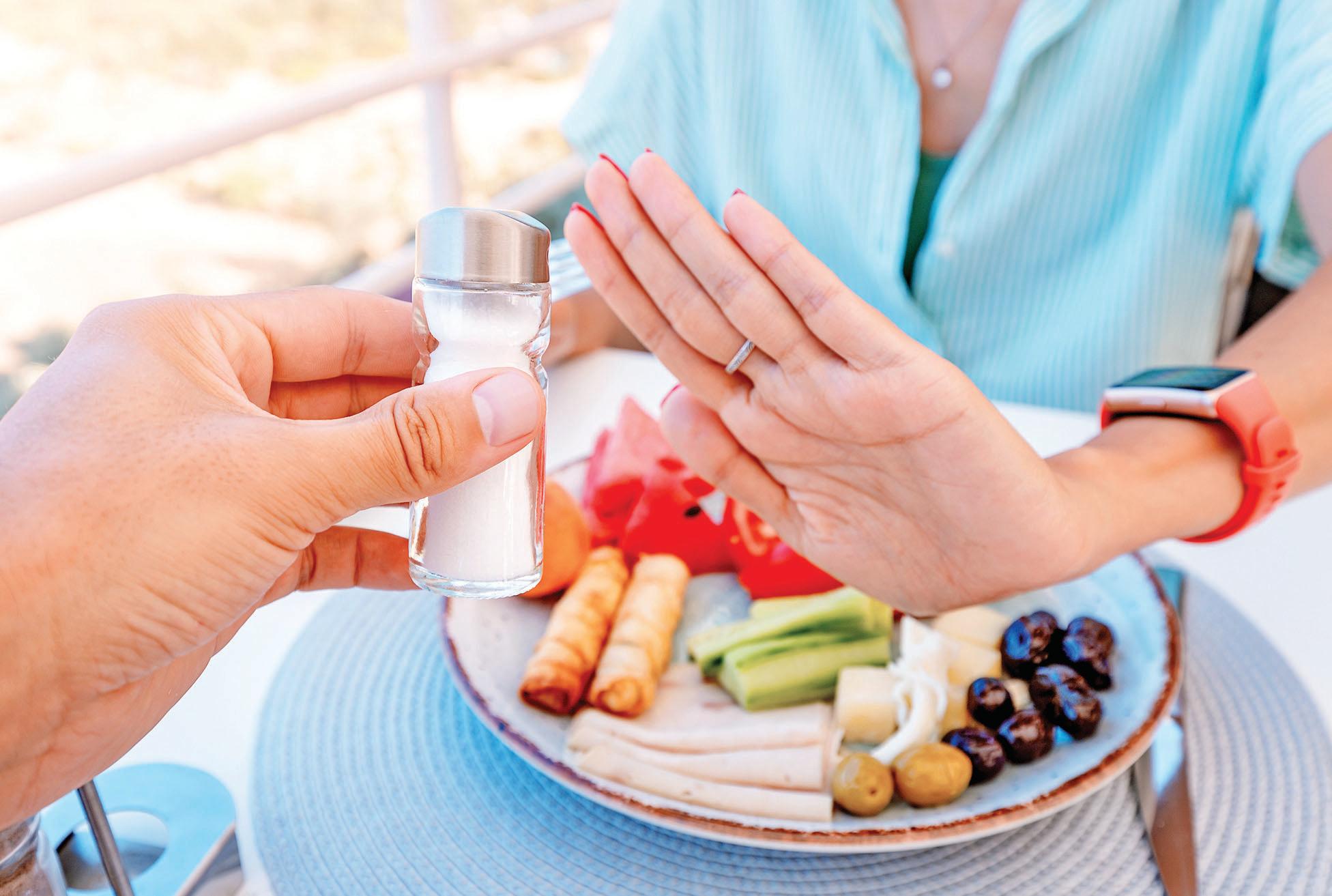 Salt warning labels on menus key to fight heart disease: study