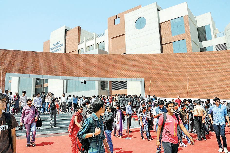 GTU to Send 40 of Its Top Students for Funded Semiconductor Course at IISc