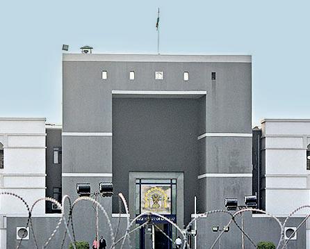 Reply to AMC, then come to us: HC to PG owners