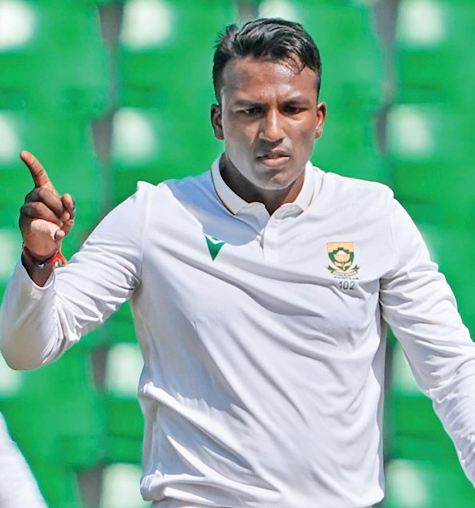Pakistan dismissed for 378 in first Test