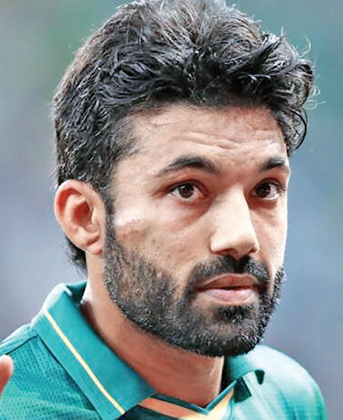 Pakistan beat South Africa by 2 wickets in ODI opener