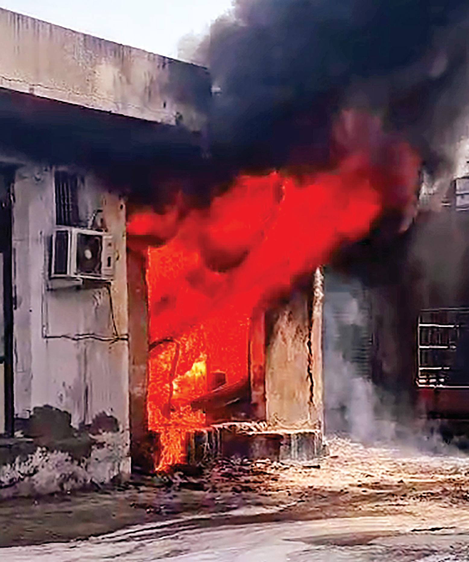 Chemical factory in Aslali gutted in fire, no casualty reported