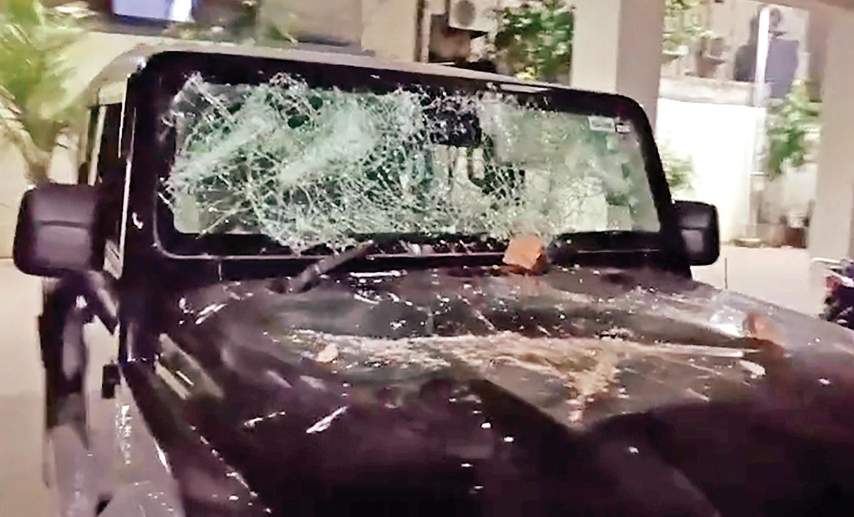 Thar driver hits couple in Paldi