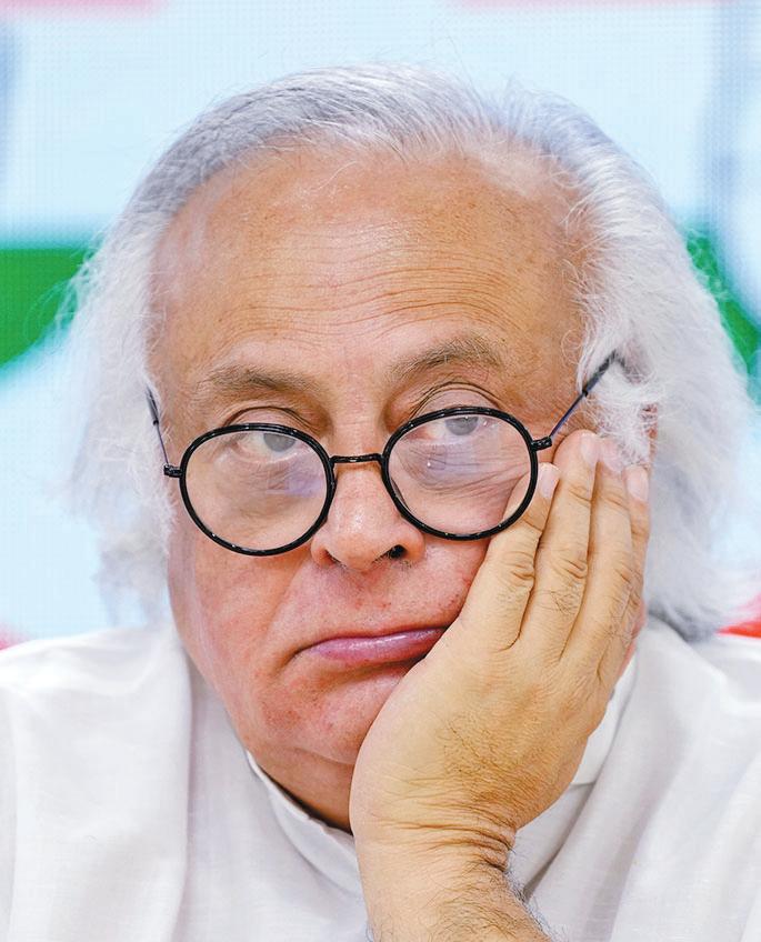 Cong taunts PM Modi over falling rupee