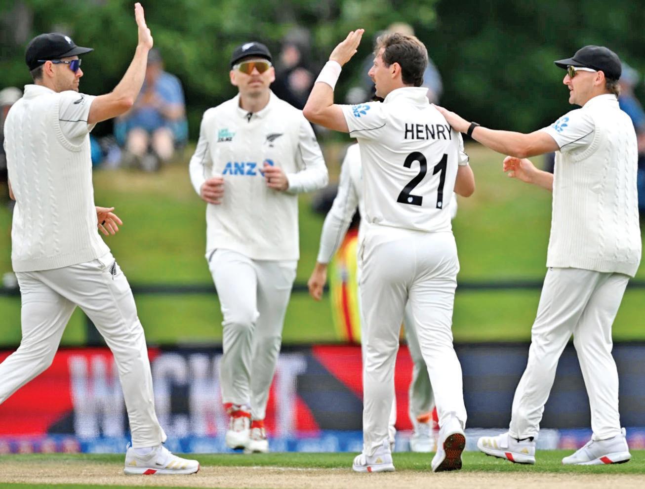 New Zealand in control on second day of 1st test