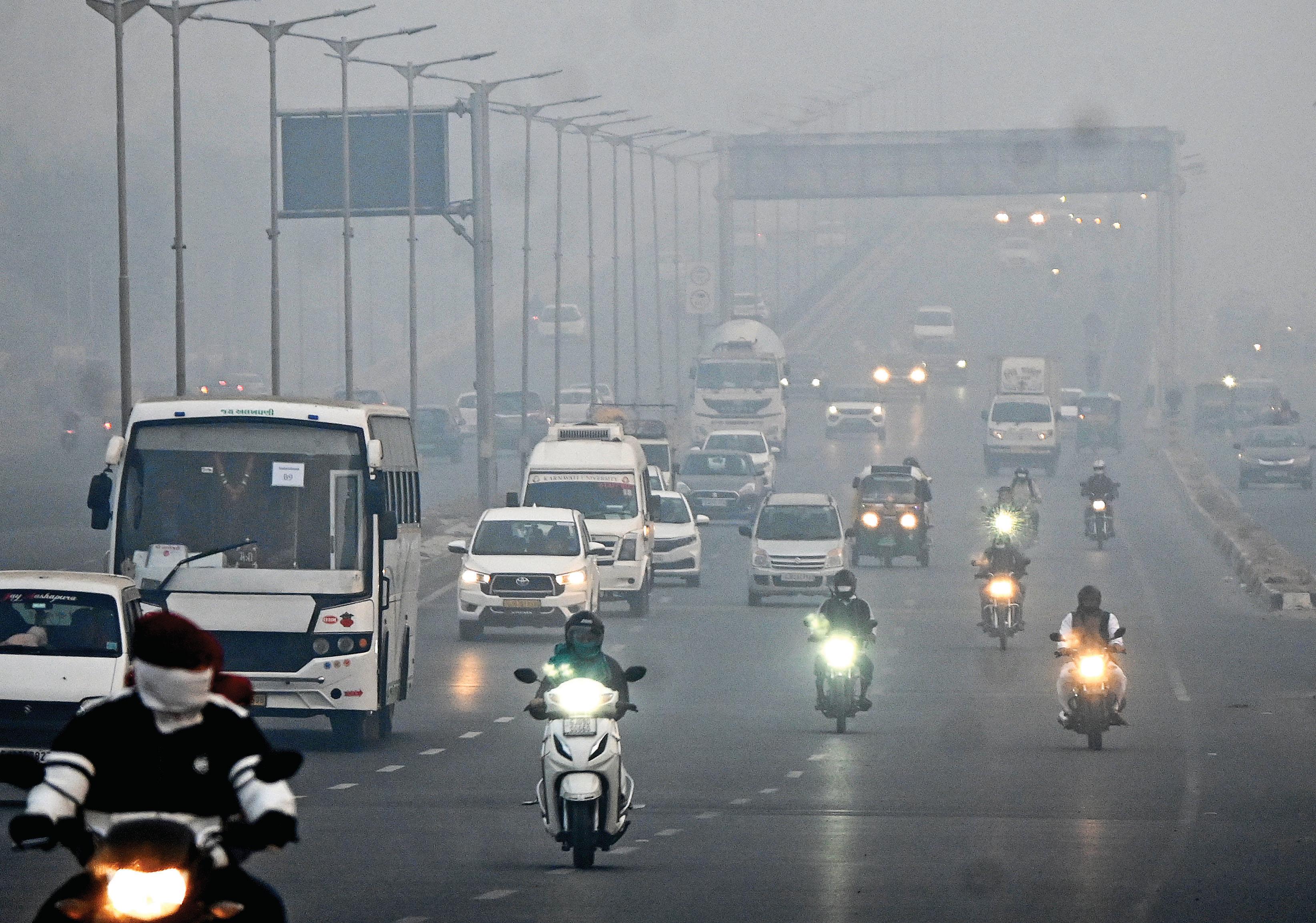 Breathless in Amdavad: AQI hits 425 on New Year's Eve